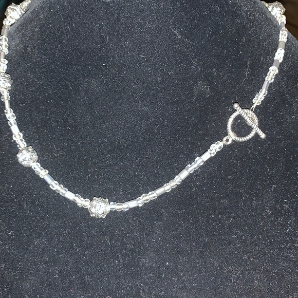 Vintage Glass bead W/metal beads Necklace 18in - Picture 2 of 5